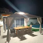 Kristalina Βίλα Κάλπε